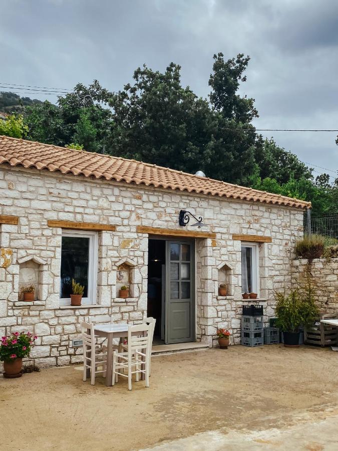 Elea Guesthouse هيماري المظهر الخارجي الصورة