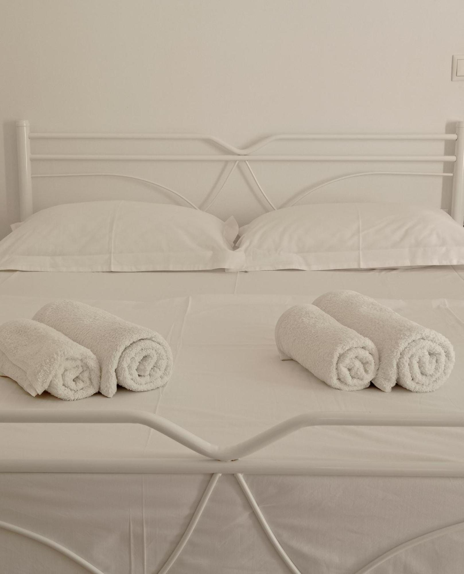 Elea Guesthouse هيماري الغرفة الصورة